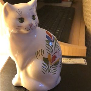 HB HENRIOT QUIMPER FRANCE 9 INCH HANDPAINTED CAT SIGNED